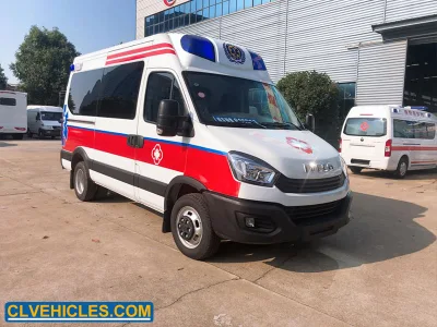 Veicolo ambulanza di tipo reparto manuale con motore diesel 4X2 di marca Chengli